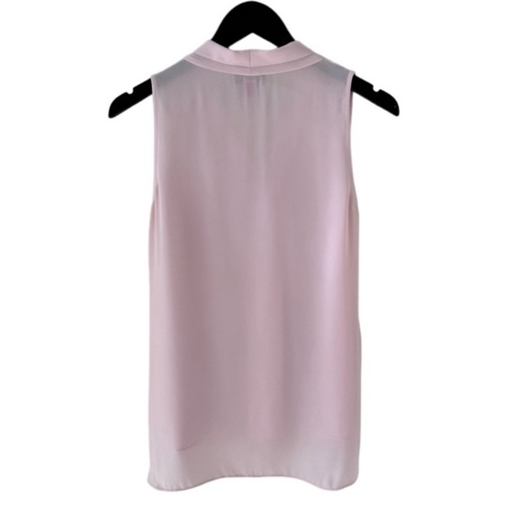 Vince Camuto Light Pink Sleeveless V-Neck Inverted Pleat Blouse Size Small - Picture 6 of 8